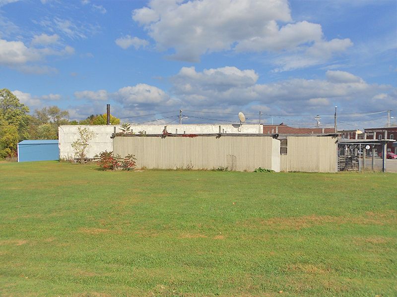 110 Railroad St, Cambridge Springs, PA 16403